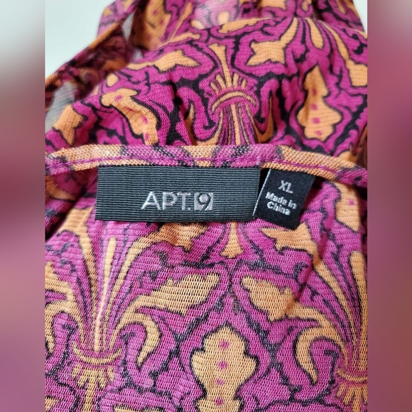 APT. 9 Top - Picture 4 of 4